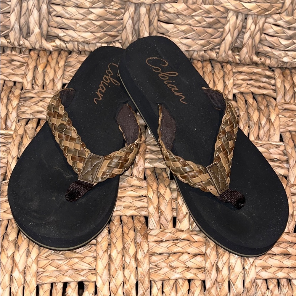 Cobian Braided Tan and Black Women's Flip Flop Sandals size 7.5